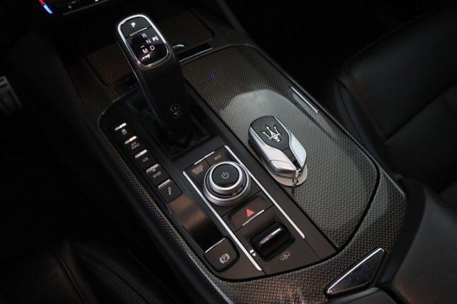 MASERATI Levante Levante 330 CV MHEV AWD GT
