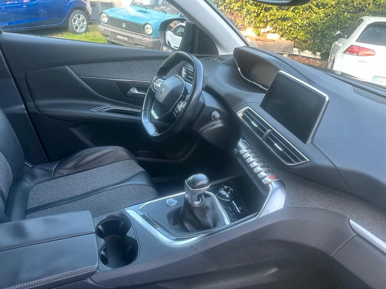 Peugeot 3008 BlueHDi 120 S&S Allure