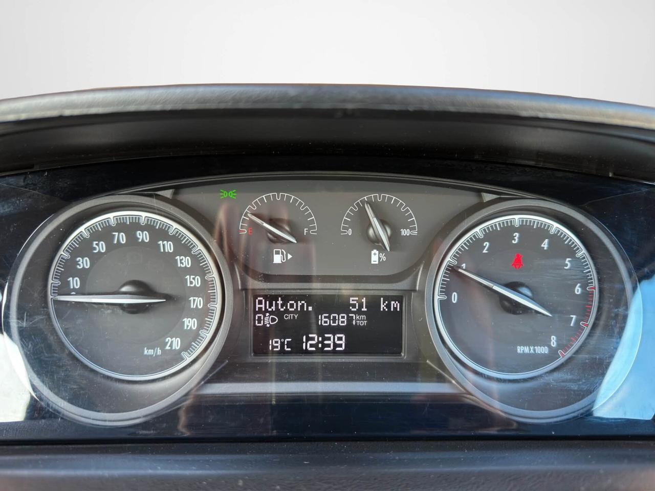 Lancia Ypsilon 1.0 FireFly 5 porte S&S Hybrid Ecochic Silver