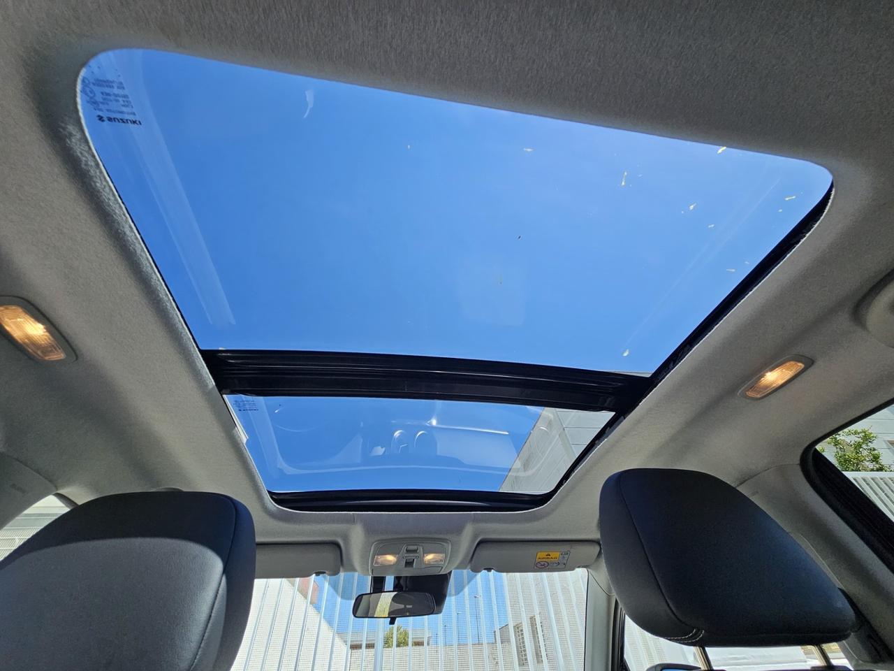 Suzuki Vitara 1.4 Hybrid Starview