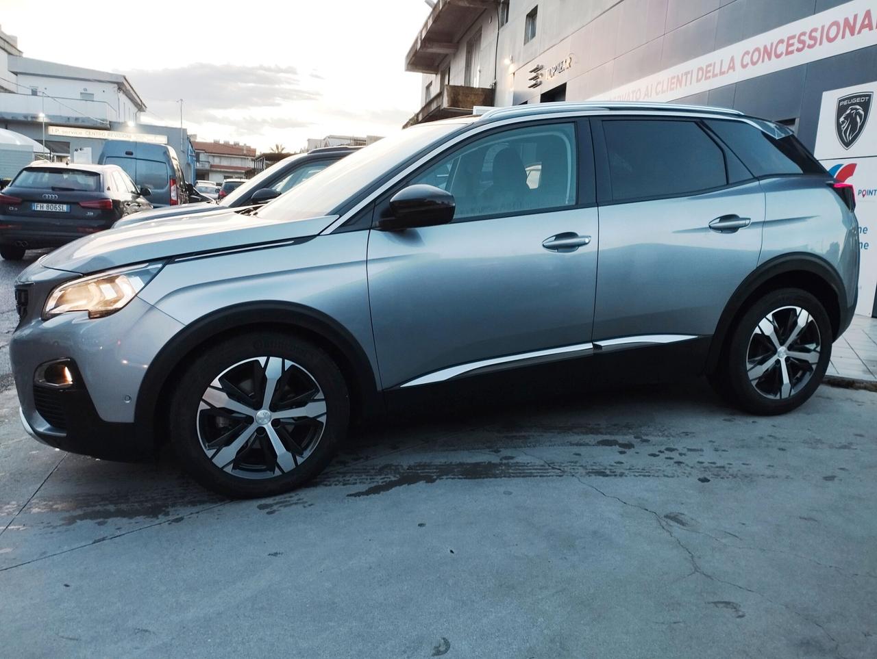 Peugeot 3008 BlueHDi 130 S&S EAT8 Allure