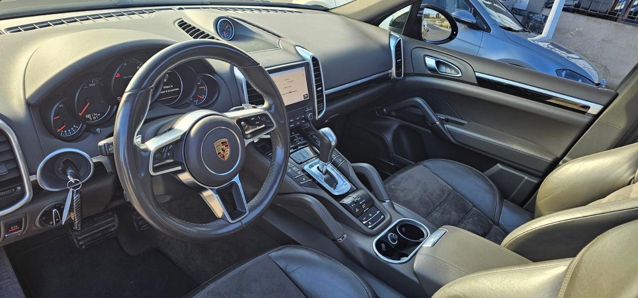 Porsche Cayenne 3.0 Diesel Platinum Edition