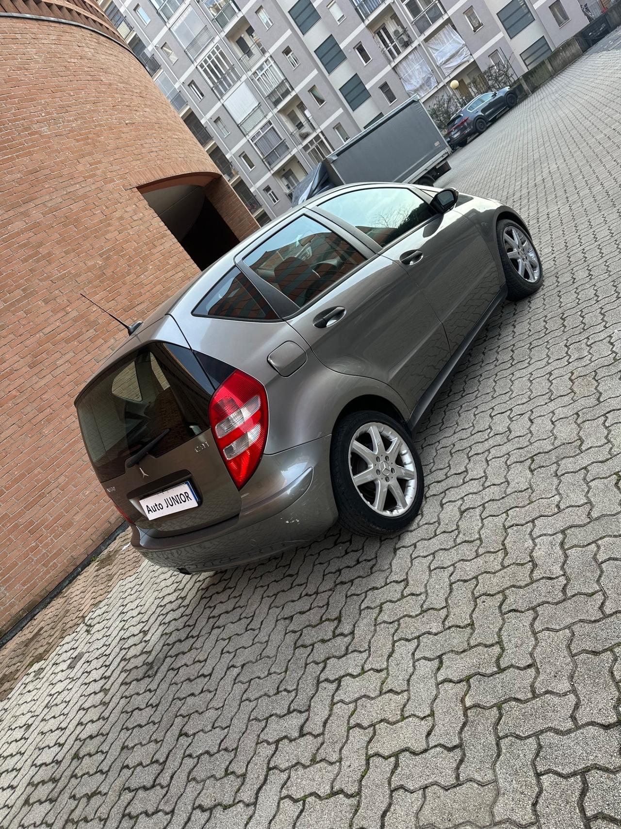 Mercedes-benz A 160 CDI BlueEFFICIENCY Elegance