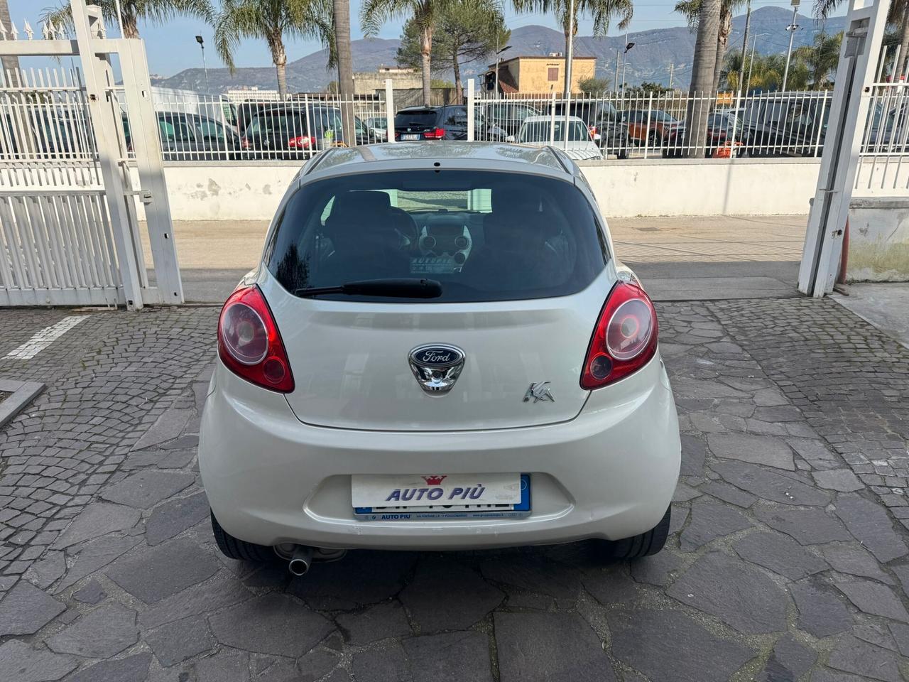 Ford Ka 1.2 8V 69CV Titanium operatori di settore