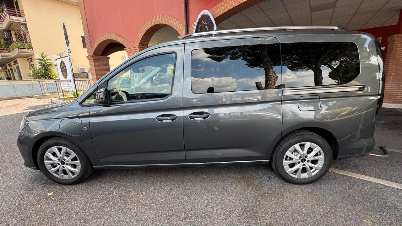 Ford Tourneo Connect Tourneo Connect 1.5 Plug In Hybrid Active