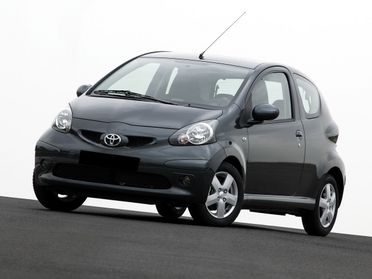 Toyota Aygo 1.0 12V VVT-i 3 porte Ok neopatentati