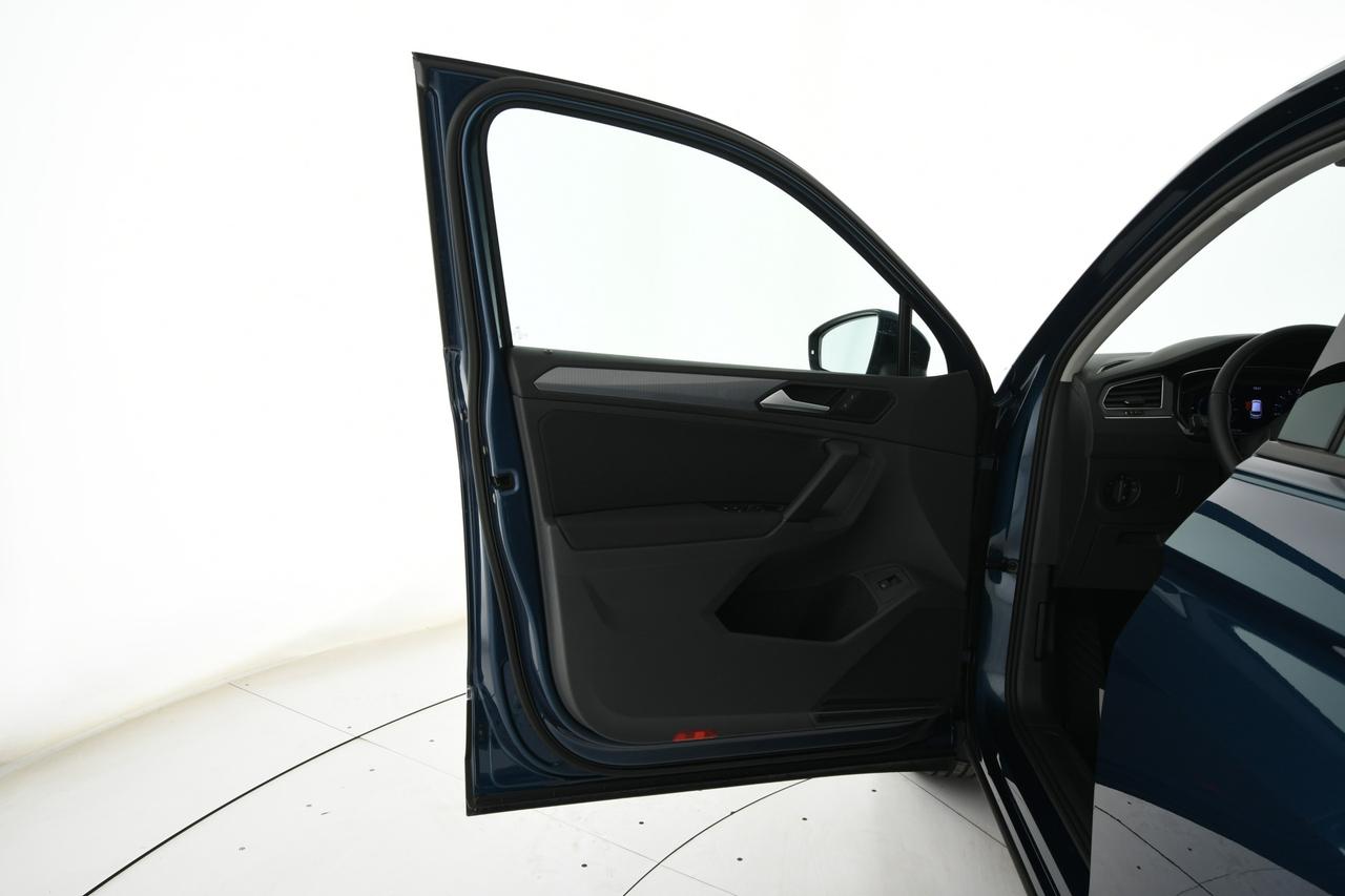 VOLKSWAGEN Tiguan 1.4 tsi eh Life dsg ACC+APP CONNNECT+C17"