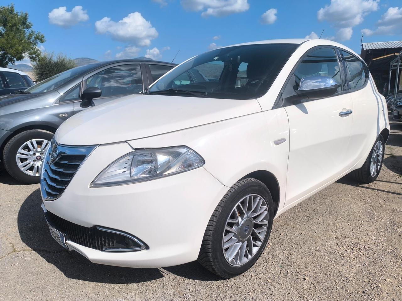 Lancia Ypsilon 1.3 MJT 16V 95 CV 5 porte S&S Gold