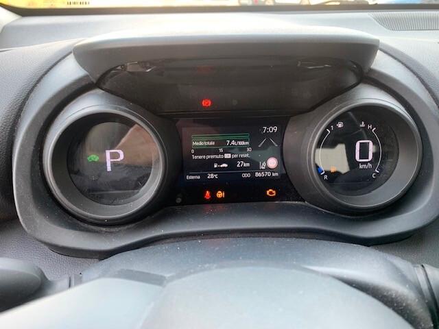 Toyota Yaris 1.5 Hybrid 5 porte Trend NEOPATENTATI