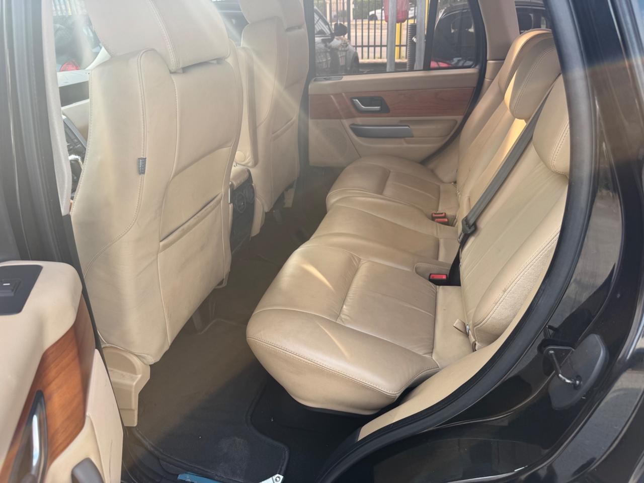 Land Rover Range Rover Sport Range Rover Sport 2.7 TDV6 HSE