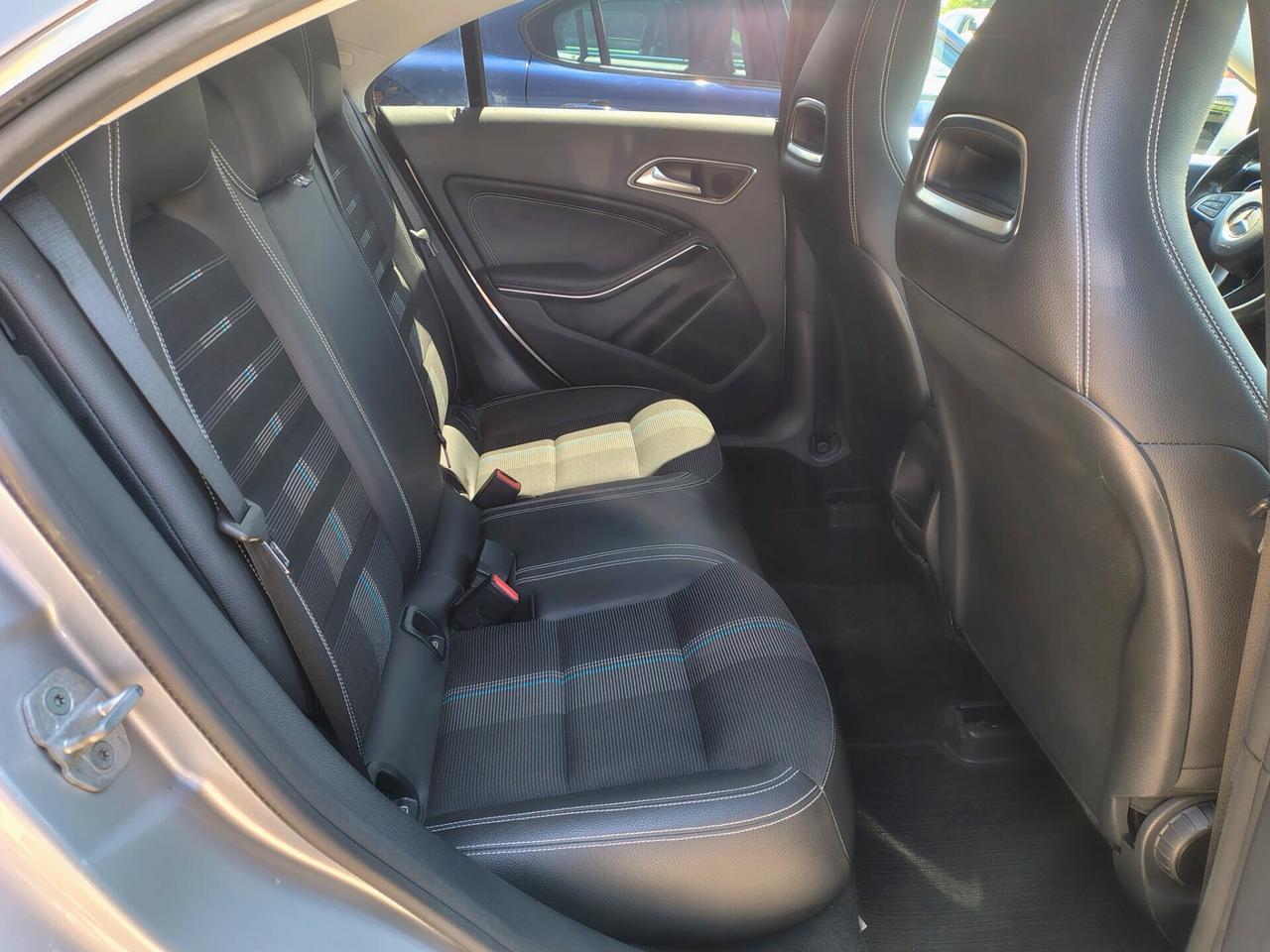 Mercedes-benz CLA 200 CLA 200 d Automatic Premium