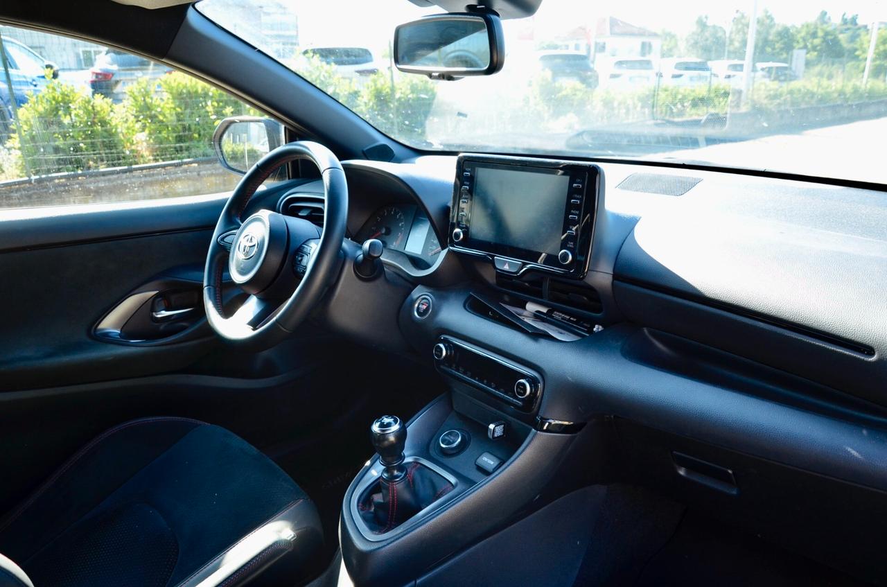 TOYOTA YARIS 1.6 CIRCUIT 260cv, AUTO IN OTTIME CONDIZIONI, UFF ITALIANA, EURO 6D, SERVICE TOYOTA, HIGH BEAM, RETROCAMERA, PERMUTE