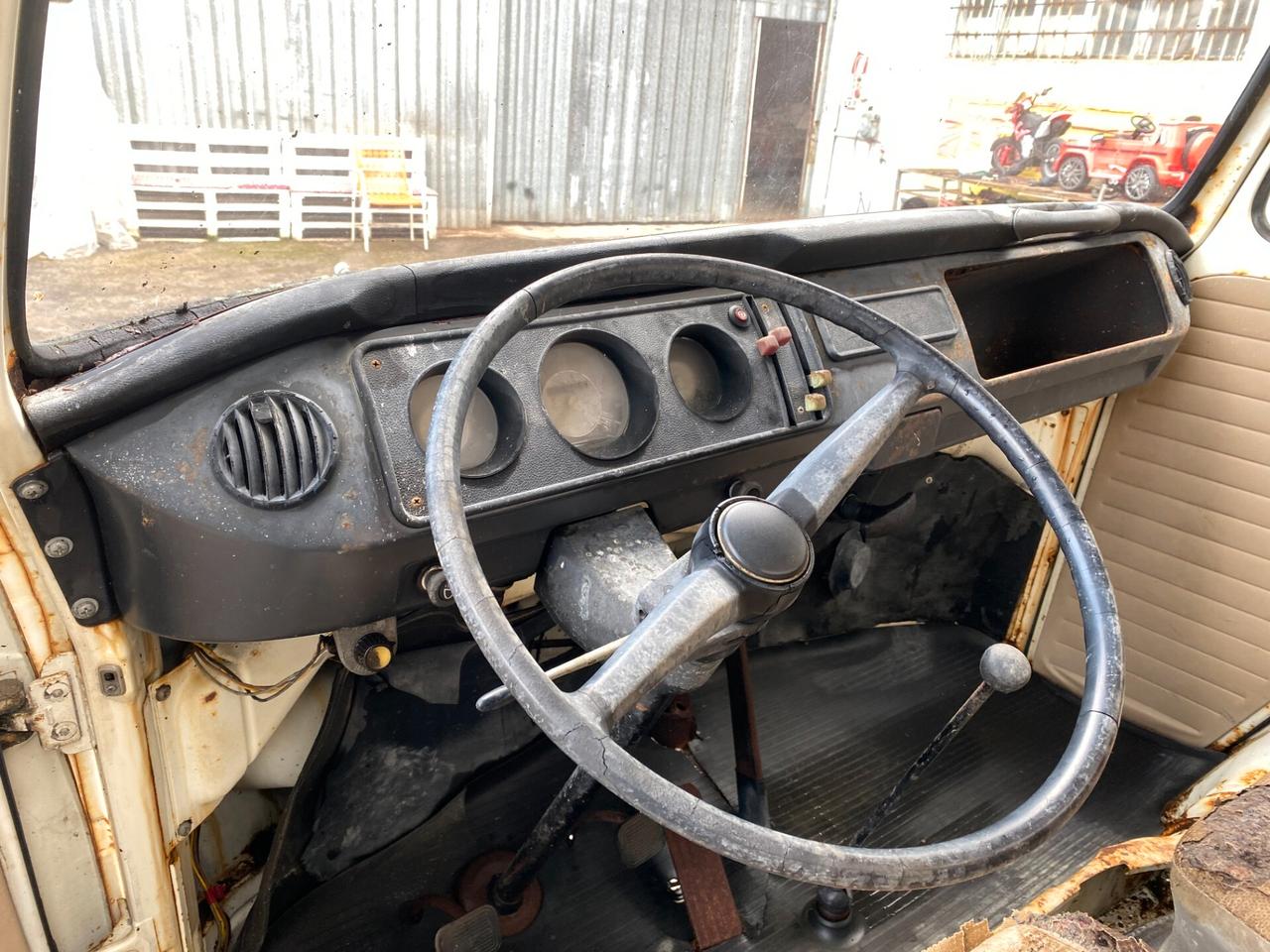 Volkswagen T2 PICK UP