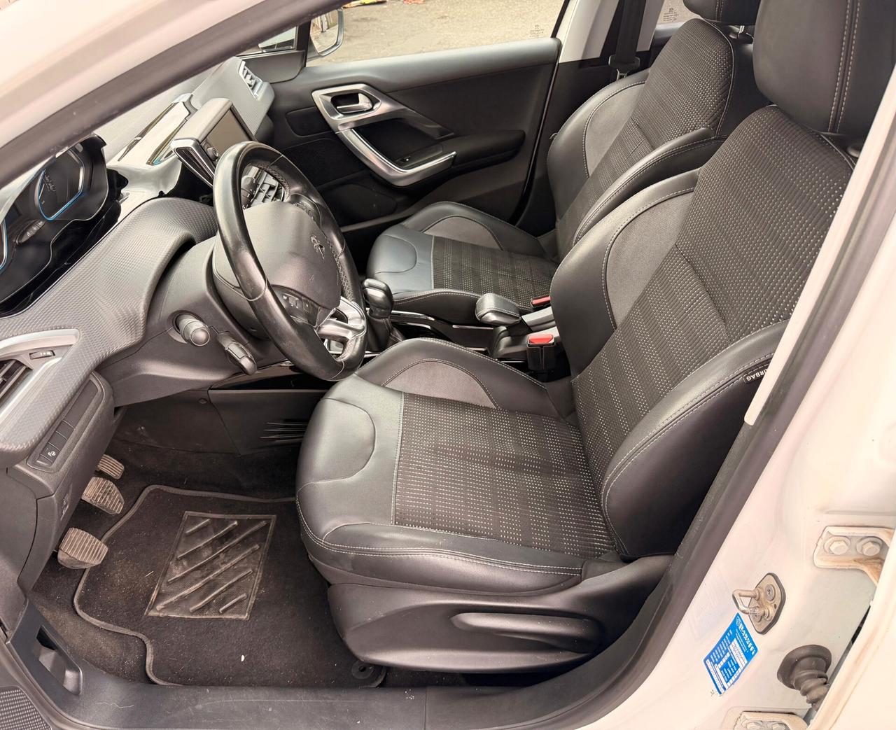 Peugeot 2008 BlueHDi 100 Allure