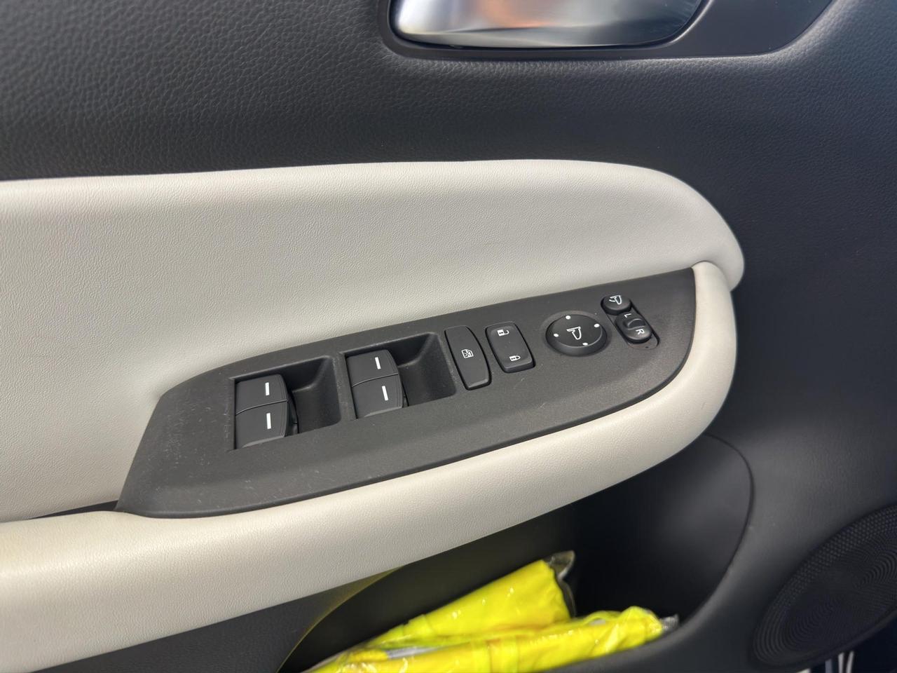 Honda Jazz 1.5 hev Executive ecvt