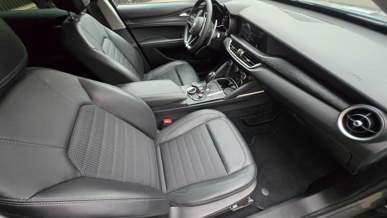 Alfa Romeo Stelvio 2.2 Turbodiesel 210 CV AT8 Q4 Executive