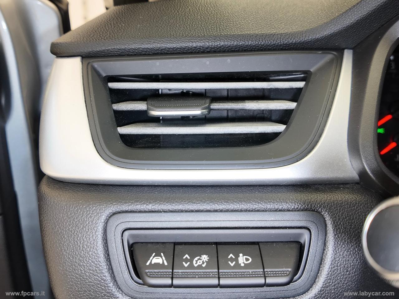 RENAULT Captur Blue dCi 8V 115 CV EDC Init. Par.