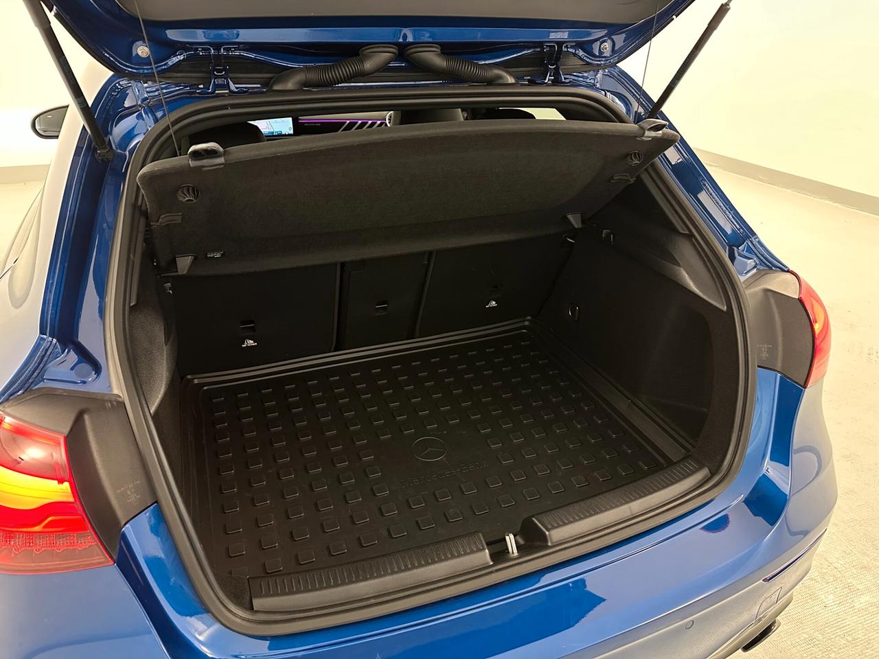 Mercedes-benz A 35 AMG 4 MATIC