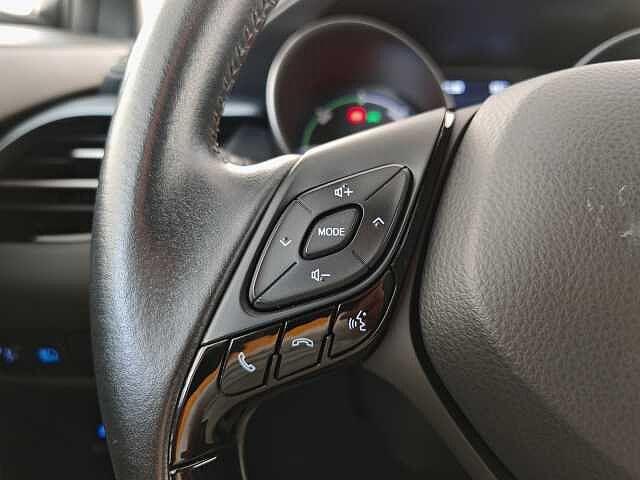 Toyota C-HR 1.8 Hybrid E-CVT Trend
