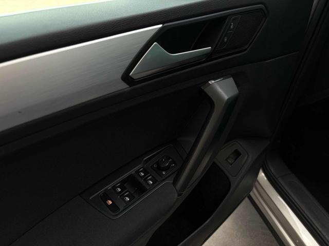 VOLKSWAGEN Tiguan 1.6 TDI SCR R-LINE