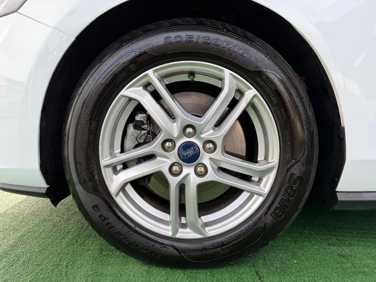 Ford Focus 1.5 120 cv N1 autocarro