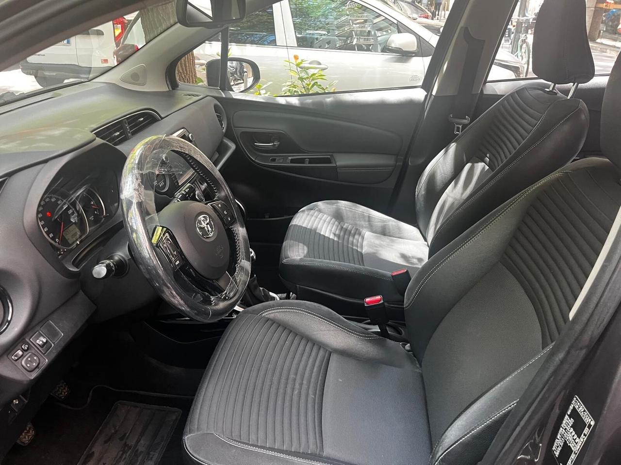 Toyota Yaris 1.0 5 porte Lounge