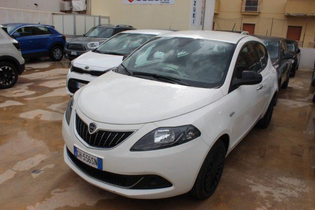LANCIA Ypsilon 1.0 FireFly 5 porte S&S Hybrid Silver
