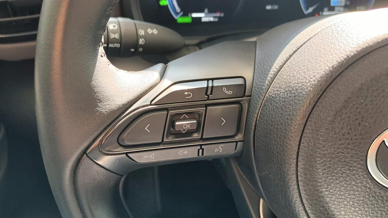 Yaris Cross 1.5 Hybrid 130 CV 5p. E-CVT AWD-i Lounge