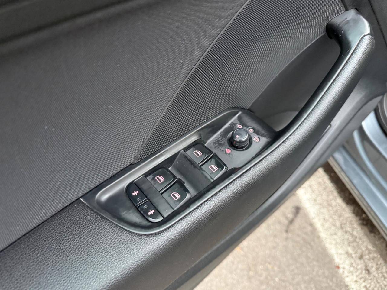 Audi A3 Sedan 1.6 TDI clean diesel Ambition