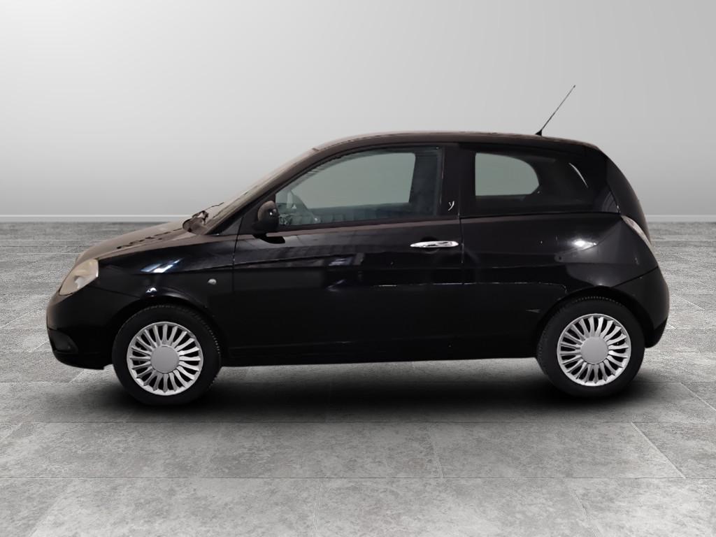 LANCIA Ypsilon II 2007 - Ypsilon 1.2 8v New Oro (oro)