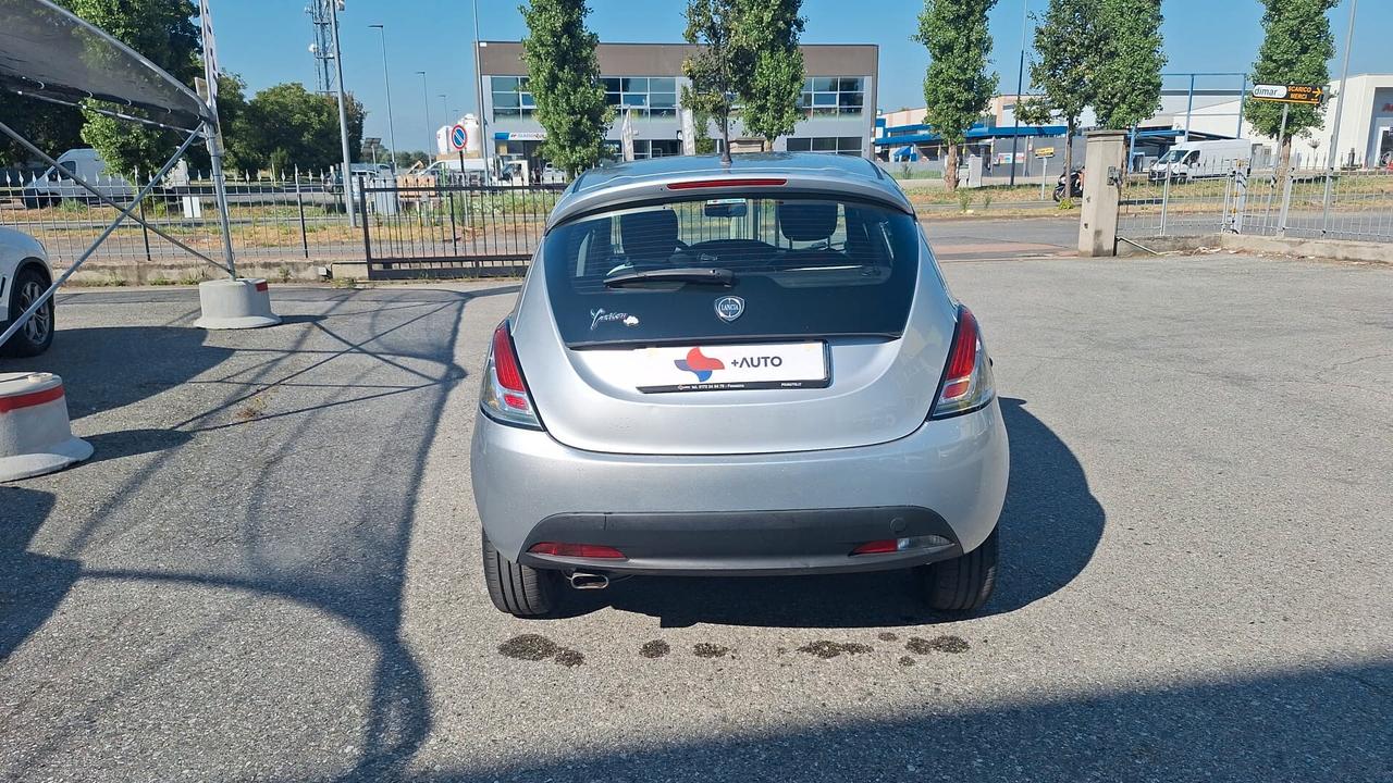 Lancia Ypsilon 1.2 69 CV 5 porte Elefantino