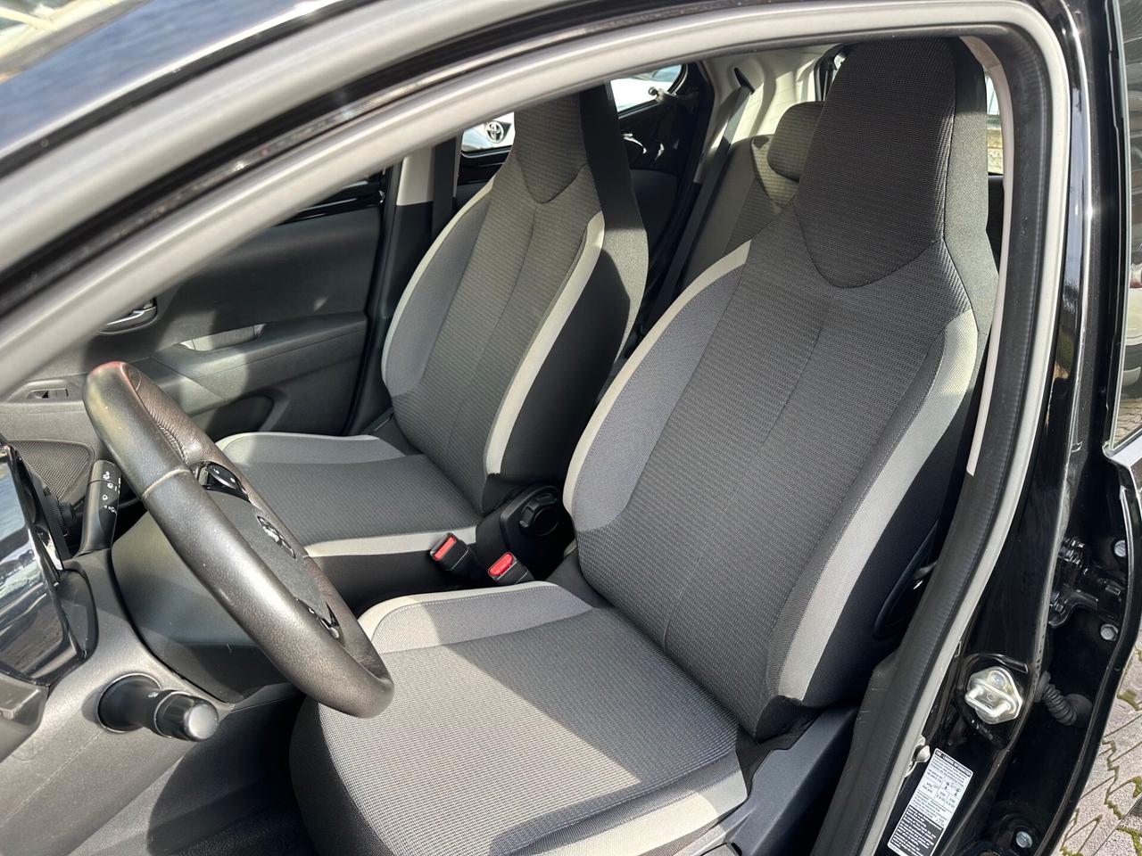 Toyota Aygo Connect x-play 11/20 km. 26137