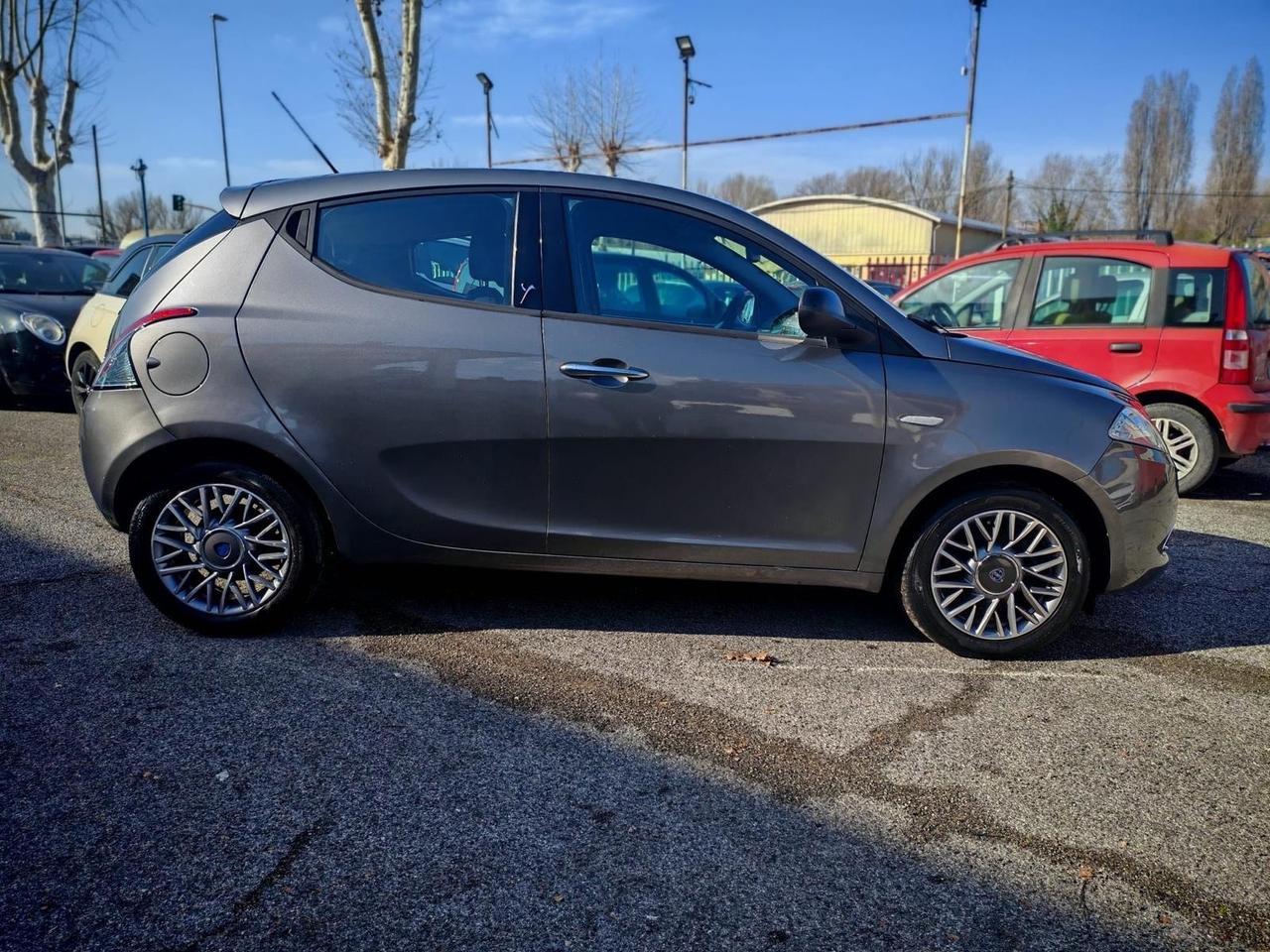 Lancia Ypsilon 1.3 MJT