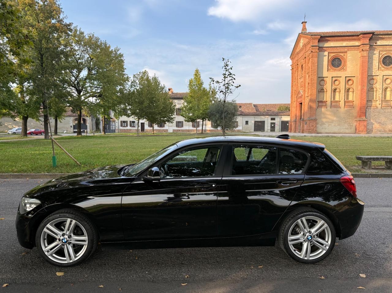 Bmw 116 116d 5p. Urban