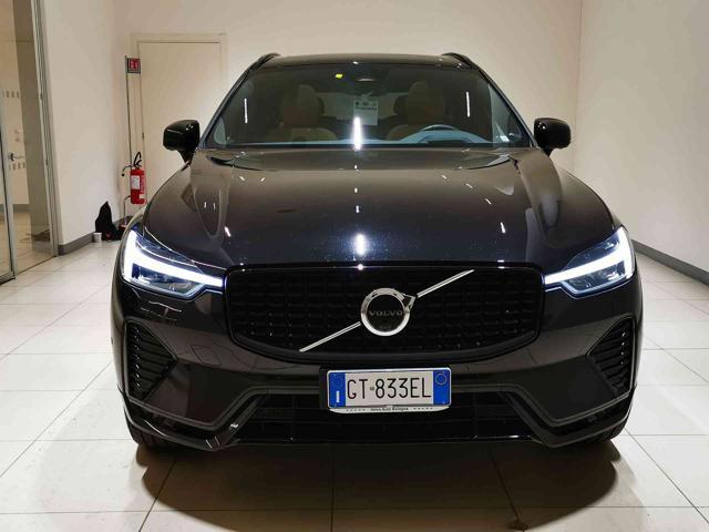 VOLVO XC60 B4 (d) AWD automatico Ultimate Dark