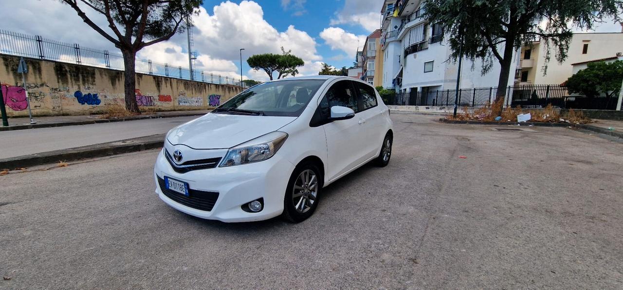 Toyota Yaris 1.4 D-4D 5 porte Lounge