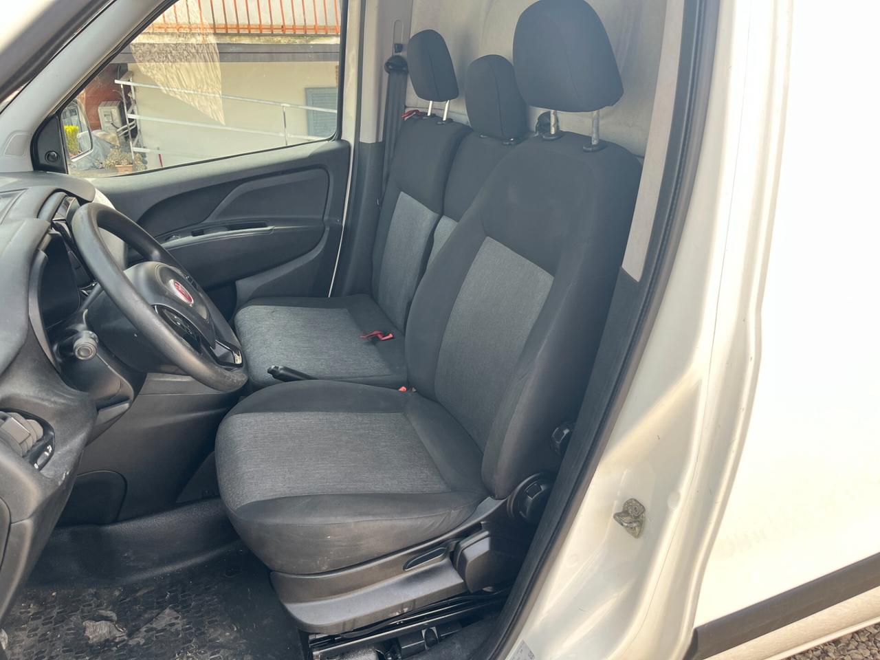 Fiat Doblo ’ 1.6 DIESEL 3 POSTI 2021