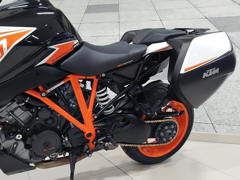 KTM 1290 Super Duke GT
