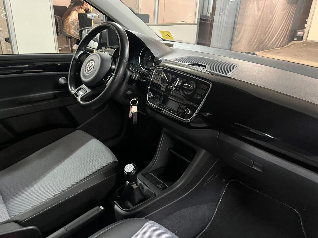 Volkswagen up! 1.0 75 CV 3p. high