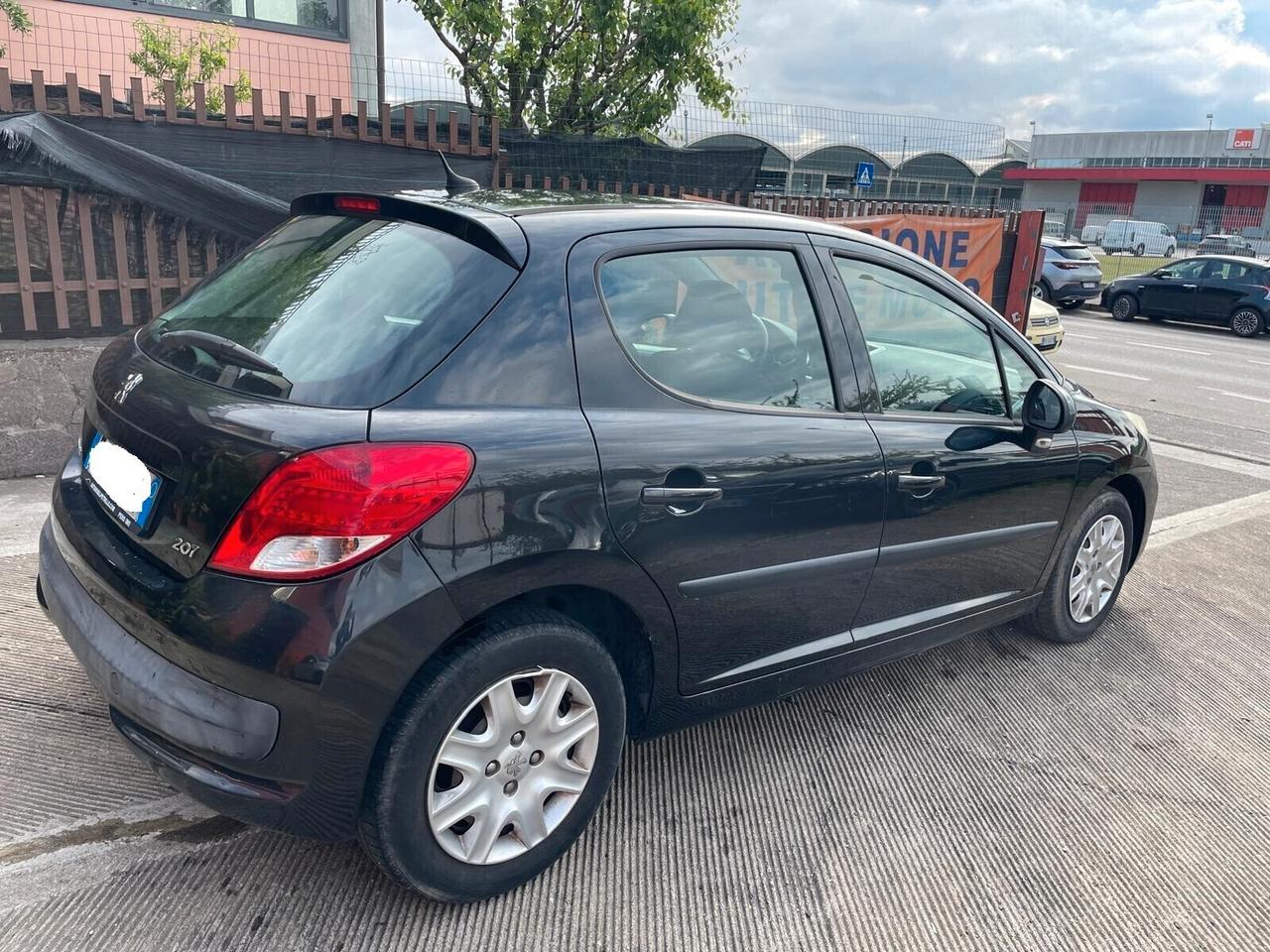 Peugeot 207 4 posti autocarro