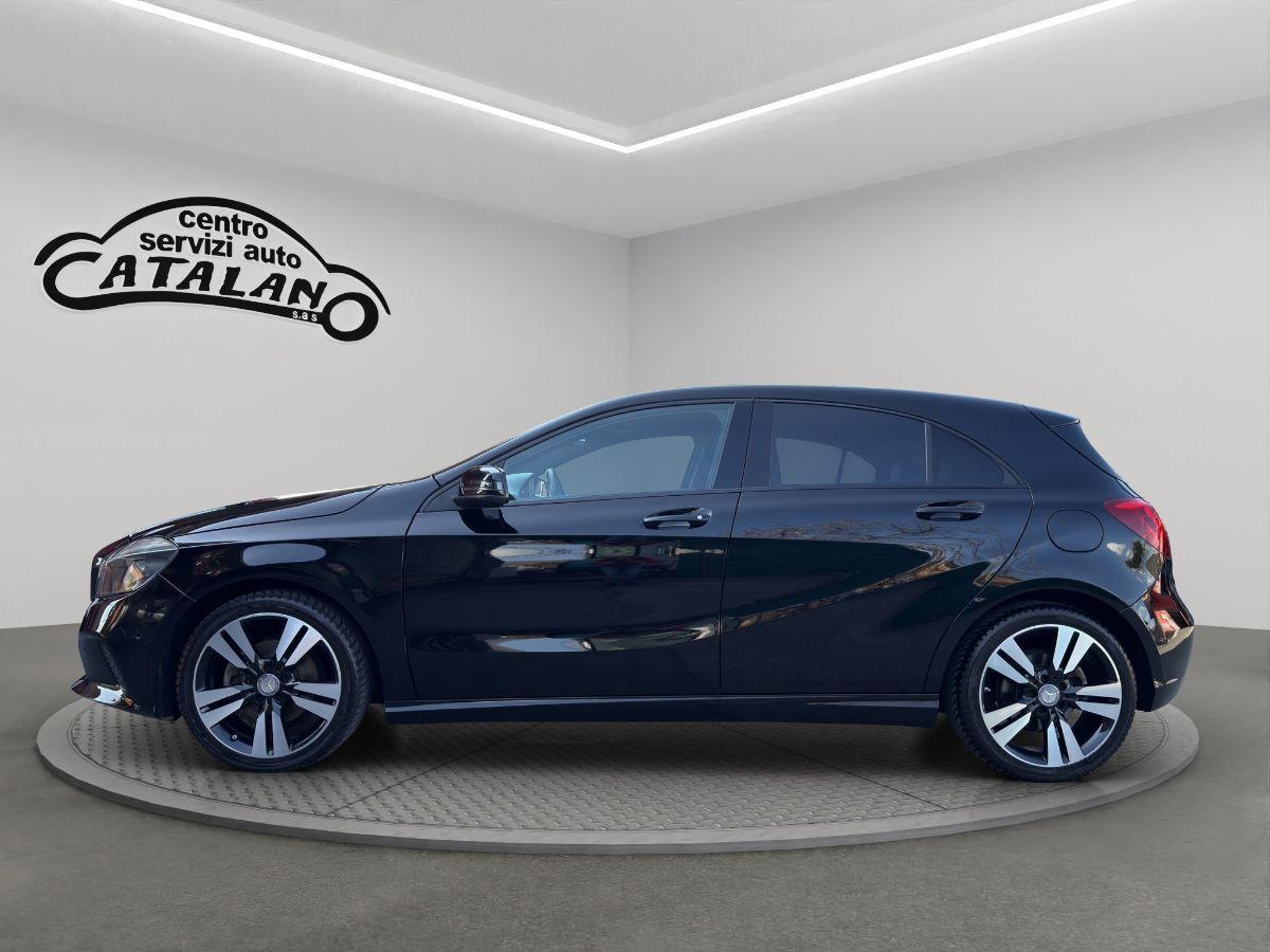 MERCEDES - Classe A - A 200 d 136CV Automatic Premium BLACK EDITION