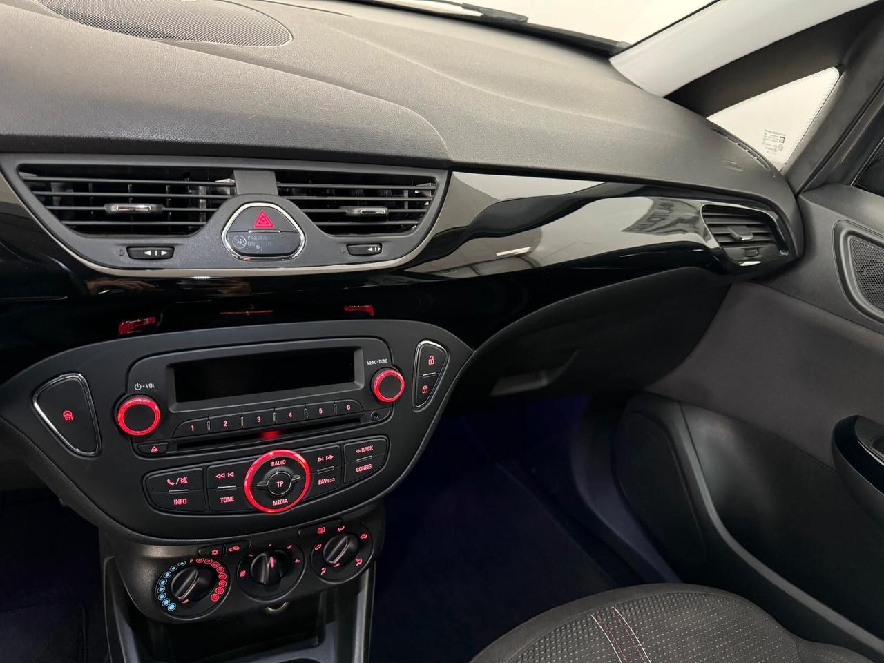 Opel Corsa 1.4 90CV 5 porte Advance