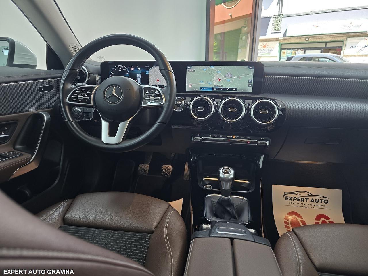 MERCEDES CLA180 SHOTING BRAKE TETTO APRIBILE