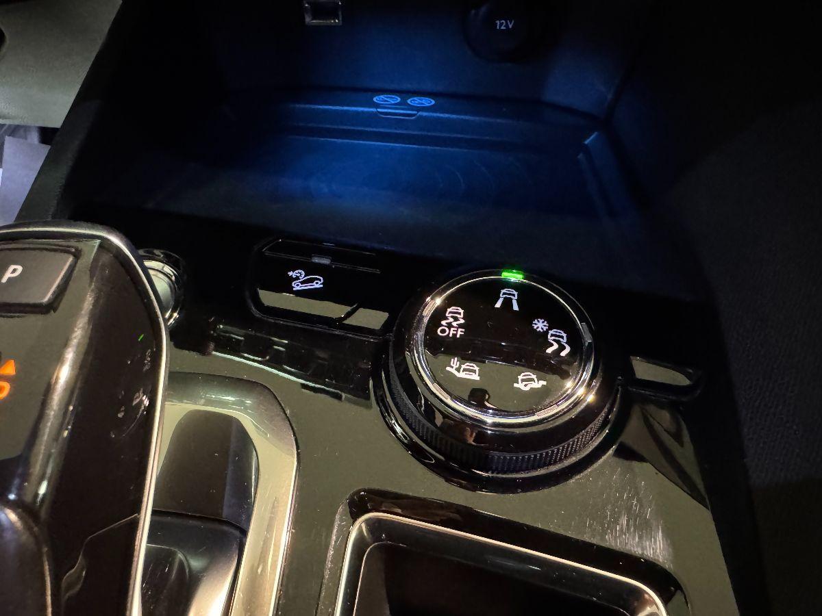 PEUGEOT 3008 BlueHDi 130 GT Line 2021 Bianco perla