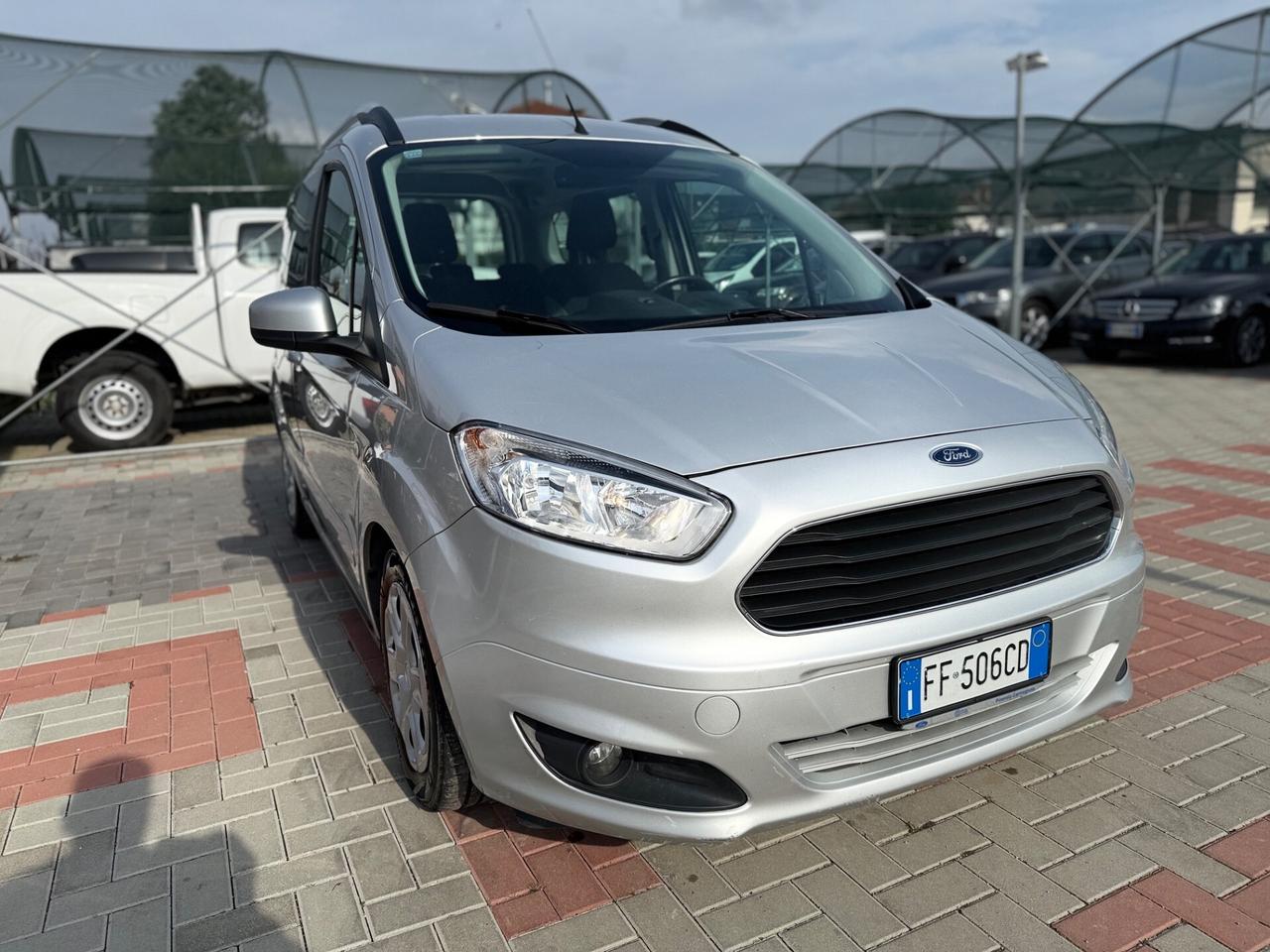 Ford Tourneo Courier 1.5 TDCI 75 CV 5POSTI-NEOPATENTATI