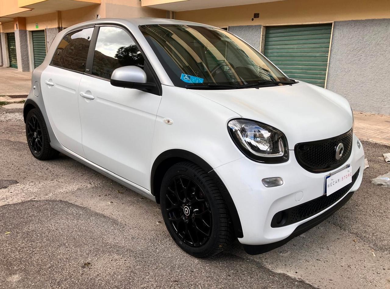 Smart ForFour 90 0.9 Turbo Passion GPL e pack sportivo