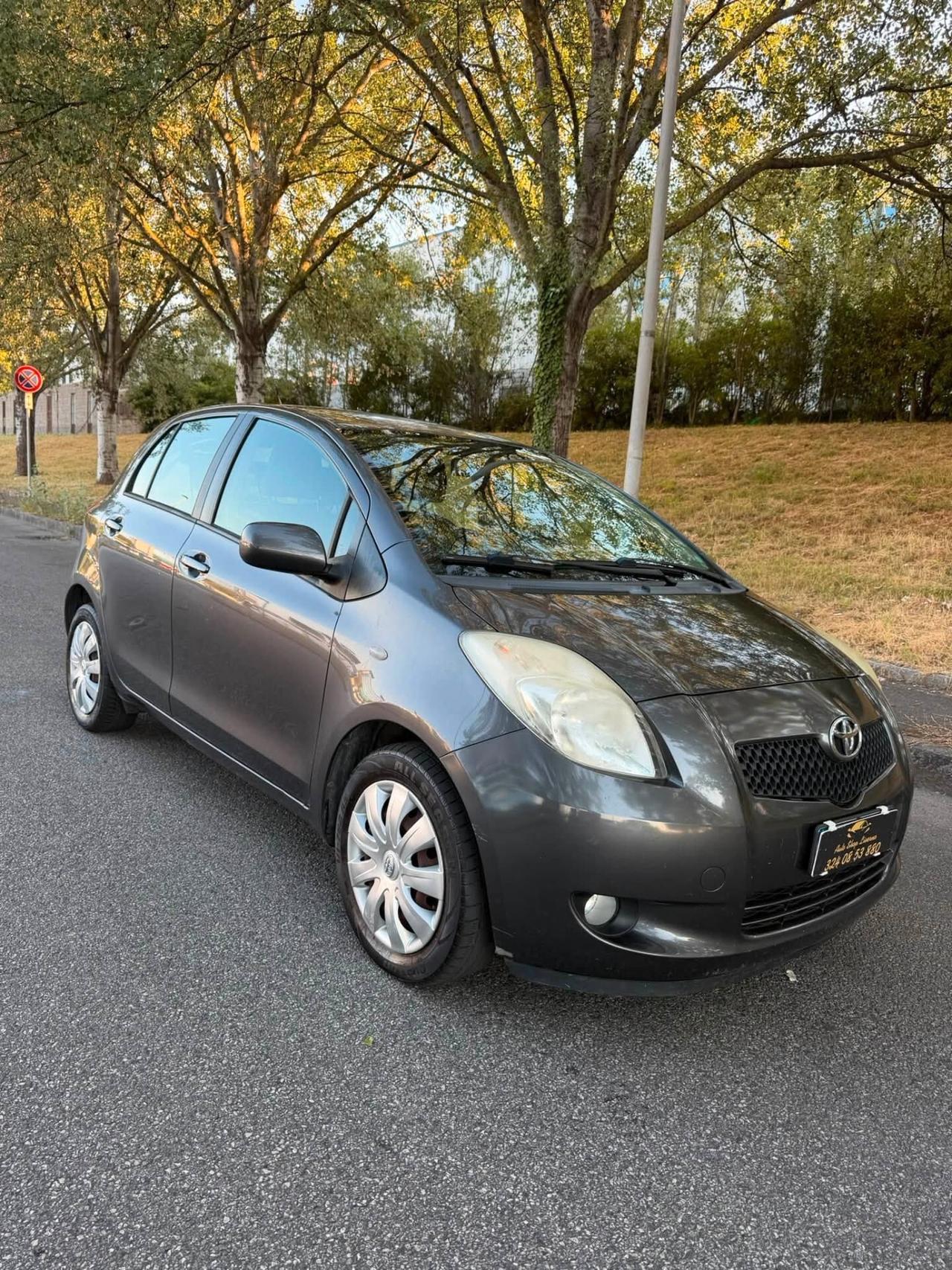 Toyota Yaris 1.3 5 porte Navi