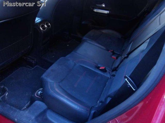 MERCEDES-BENZ GLB 200 GLB 2019 d Premium 4matic auto 7pti - GD588EY