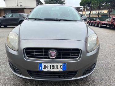 FIAT Croma 1.9 Multijet Active