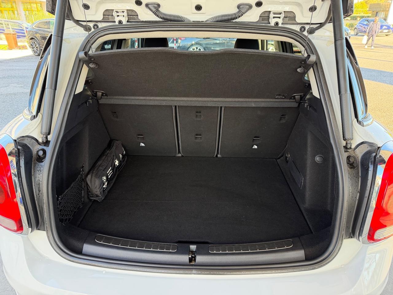 Mini Cooper D Countryman 2.0 Business Automatica